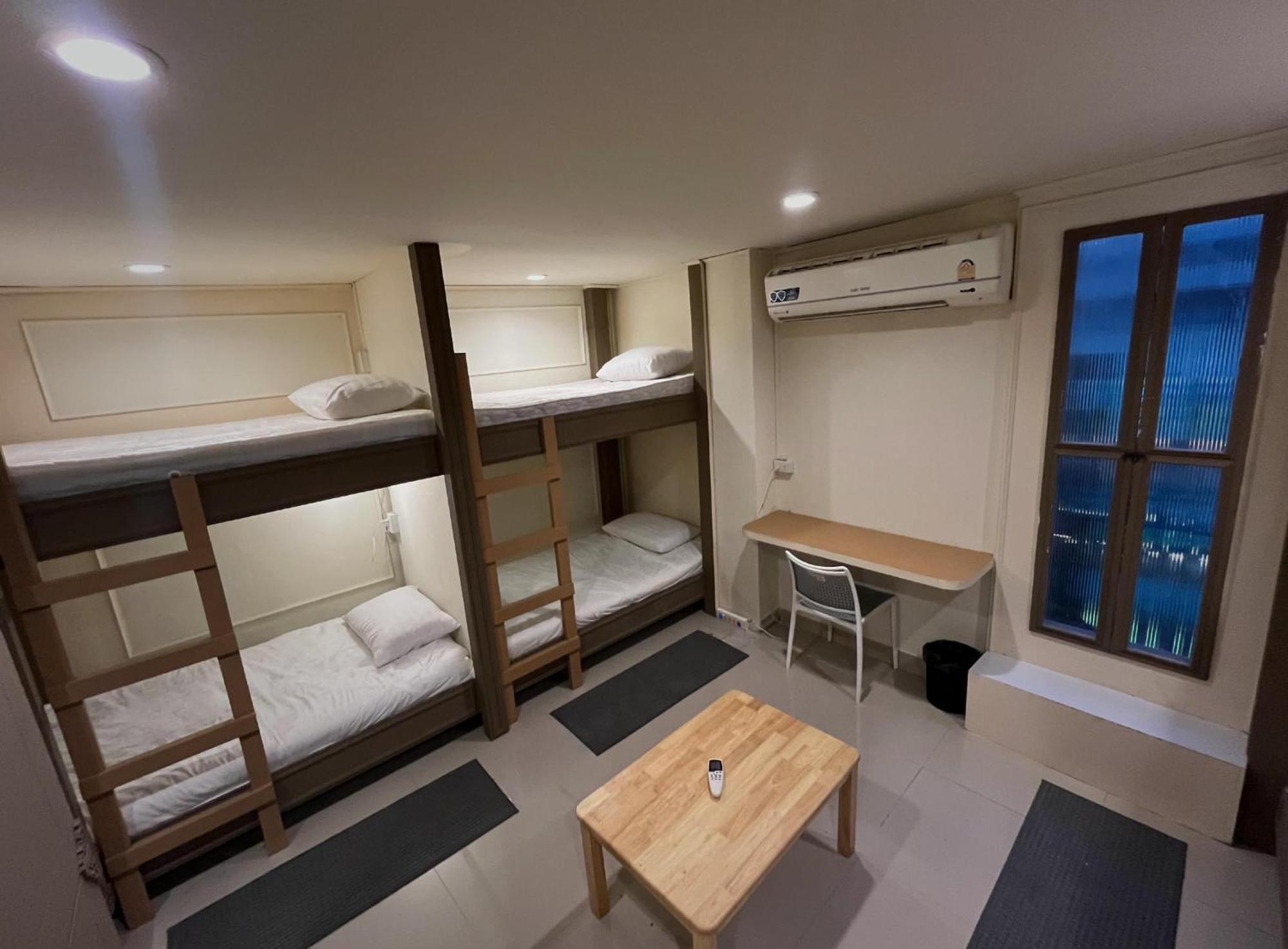 Bud Brew Beyond Dispensary And Hotel Bangkok Exteriör bild